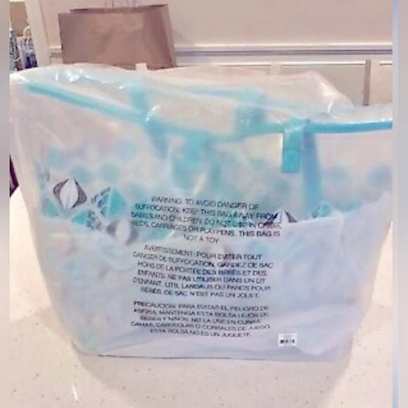 Vera Bradley Summr By The Pool set Tote - Picture 4 of 6